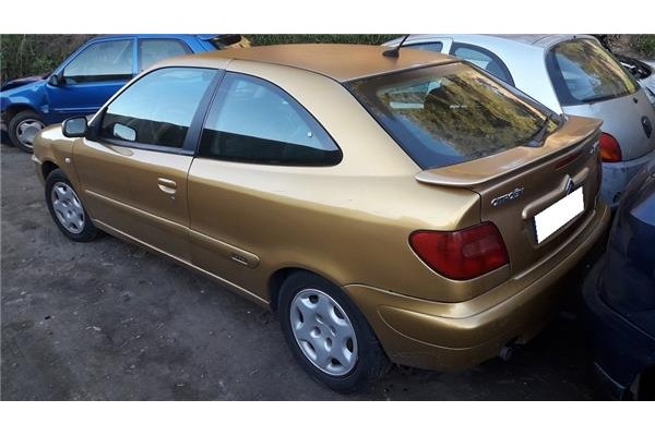 citroen xsara berlina del año 2002