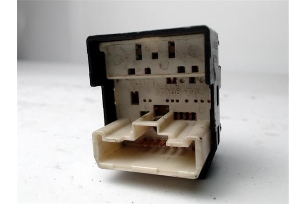 Recambio de mando retrovisor electrico para toyota corolla verso (e12) 1.6 linea terra referencia OEM IAM 183574  