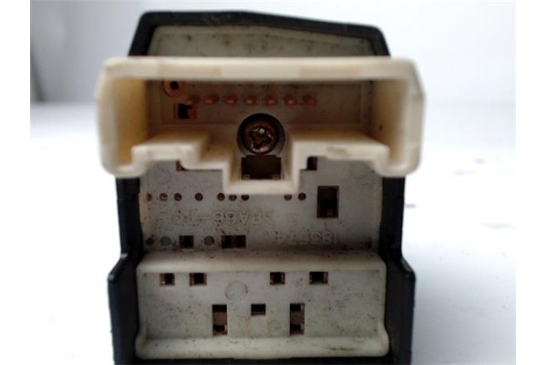 Recambio de mando retrovisor electrico para toyota corolla verso (e12) 1.6 linea terra referencia OEM IAM 183574  