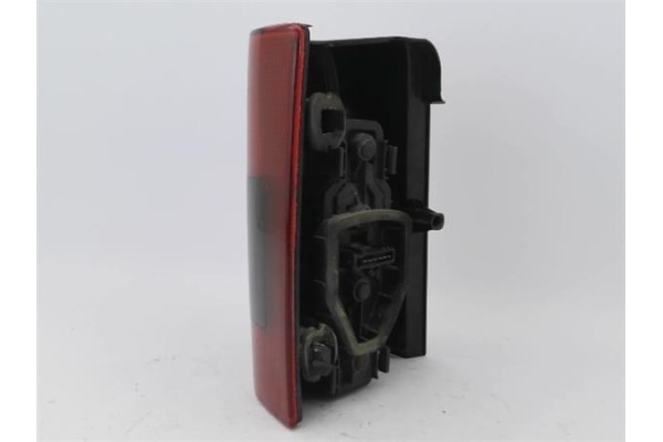 Recambio de piloto trasero derecho para peugeot partner (s1) 1.9 break referencia OEM IAM 6351EC  