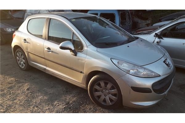 peugeot 207 del año 2009