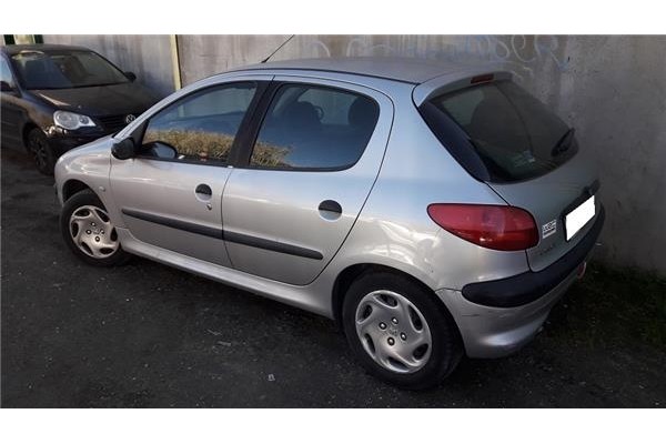 peugeot 206 del año 2000