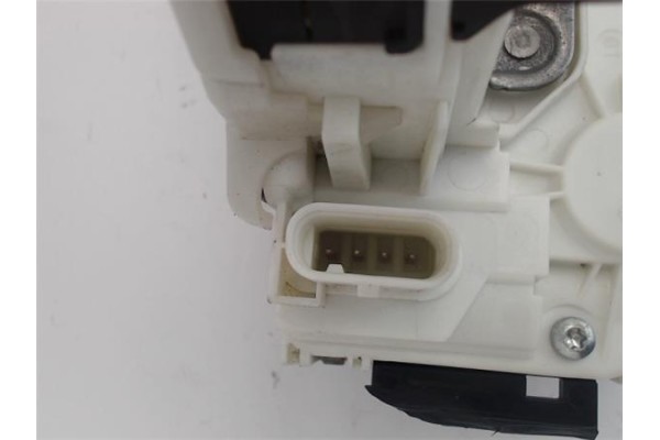 Recambio de cierre electromagnetico delantero derecho para fiat 500x (334) 1.6 urban referencia OEM IAM 52139900 52104484 