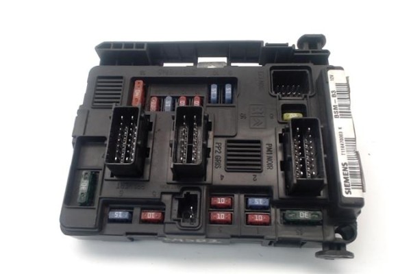 Recambio de caja fusibles/rele para citroen xsara picasso 1.6 hdi referencia OEM IAM 6556Y0  