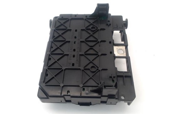 Recambio de caja fusibles/rele para citroen xsara picasso 1.6 hdi referencia OEM IAM 6556Y0  