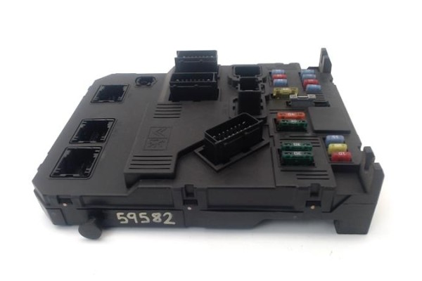 Recambio de caja reles para citroen xsara picasso 1.6 hdi referencia OEM IAM BSIE0100 9653667580 
