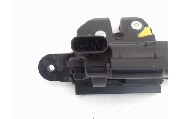 Recambio de cierre electromagnetico porton para fiat 500x (334) 1.6 urban referencia OEM IAM 52016535  