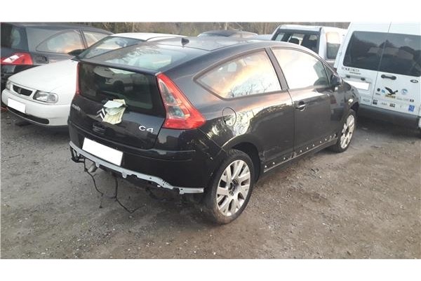 citroen c4 berlina del año 2006