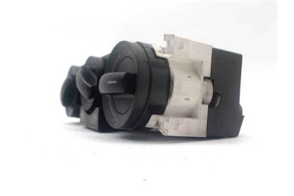 Recambio de mandos calefaccion / a.a. para volkswagen polo iv (9n1) 1.4 tdi referencia OEM IAM 6Q0820045E  