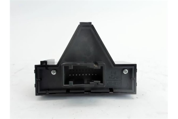 Recambio de interruptor luces emergencia para opel corsa d 1.0 catch me referencia OEM IAM 13180529  