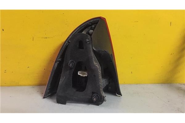 Recambio de piloto trasero derecho para citroen c5 berlina 2.0 premier (e) referencia OEM IAM E204014  