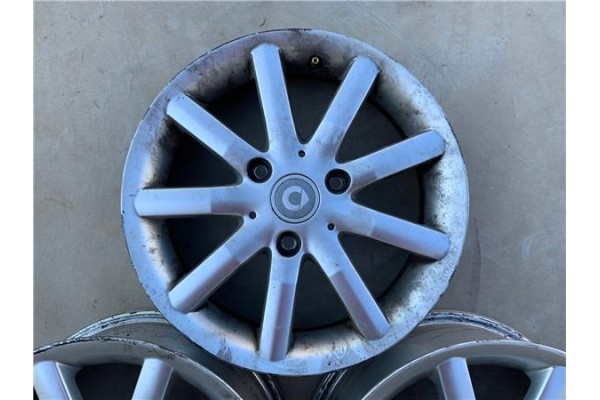 Recambio de llanta para smart fortwo coupe 0.7 básico (45kw) referencia OEM IAM  0015626V001 