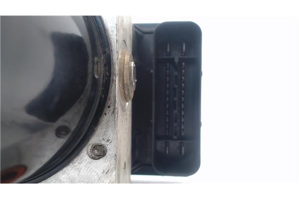 Recambio de nucleo abs para opel astra h berlina 1.9 cdti 16v referencia OEM IAM 13157578  