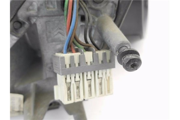 Recambio de retrovisor electrico derecho para citroen xsara picasso 1.6 16v exclusive referencia OEM IAM 96314898XX  