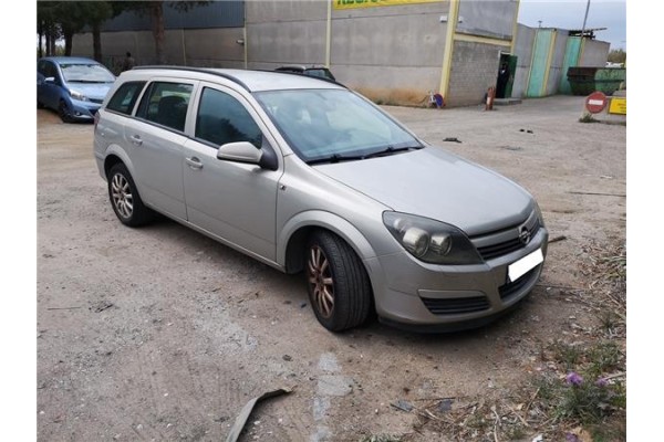 opel astra h berlina (2004) del año 