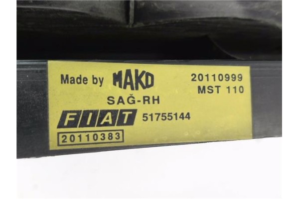 Recambio de piloto trasero derecho para fiat i doblo (119) 1.9 8v dynamic / multijet dynamic plus (88kw) referencia OEM IAM 5175