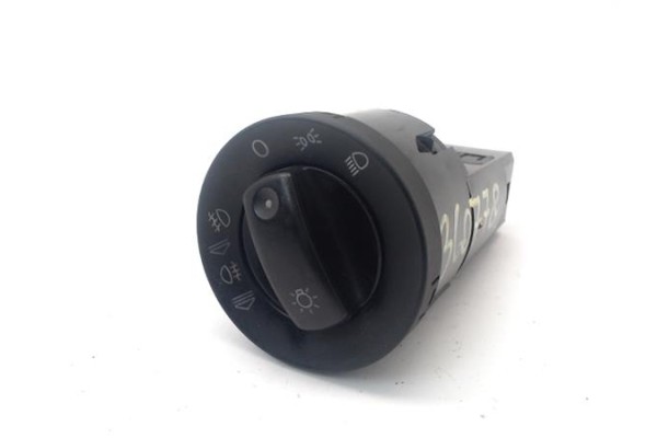 Recambio de conmutador luces para audi a4 avant (8e) 1.9 tdi (96kw) referencia OEM IAM 8E09415315PR BK78E0941531 