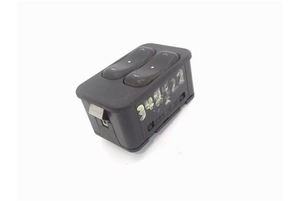 Recambio de mando elevalunas delantero izquierdo para opel meriva referencia OEM IAM 90561088 13363201 