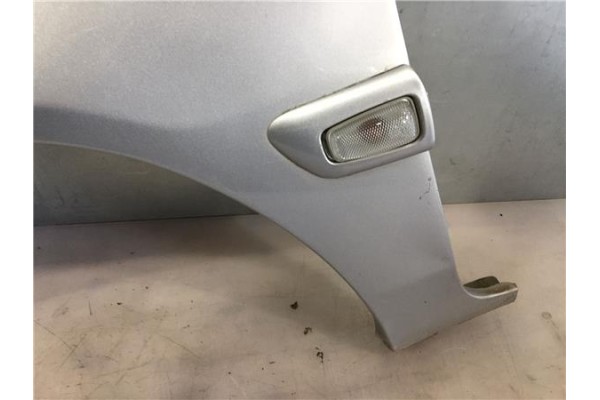 Recambio de aleta delantero izquierda para citroen saxo 1.1 sx referencia OEM IAM 7840G6 8311048 7840J6 , CITROËN