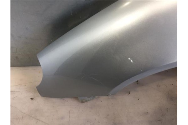 Recambio de aleta delantero izquierda para citroen saxo 1.1 sx referencia OEM IAM 7840G6 8311048 7840J6 , CITROËN