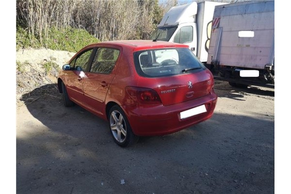 peugeot 307 berlina (s2) del año 2005