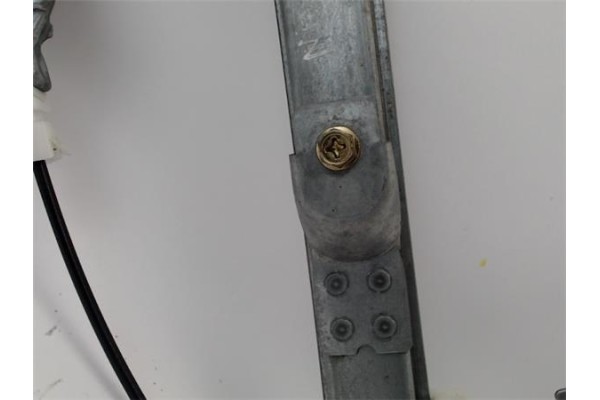 Recambio de mecanismo elevalunas trasero derecho para nissan primera berlina (p12) referencia OEM IAM   