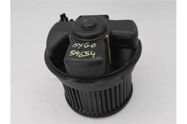 Recambio de motor calefaccion para toyota aygo (kgb/wnb) 1.0 básico referencia OEM IAM 871030H011  