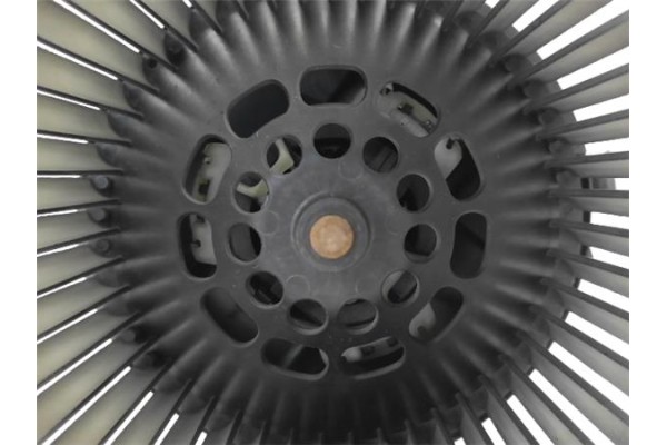 Recambio de motor calefaccion para toyota aygo (kgb/wnb) 1.0 básico referencia OEM IAM 871030H011  
