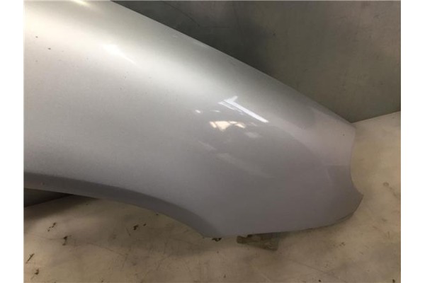 Recambio de aleta delantero derecha para citroen saxo 1.1 sx referencia OEM IAM 7841J0 L00723 