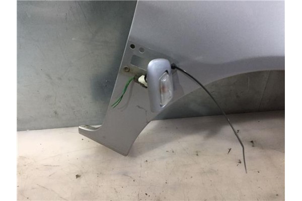 Recambio de aleta delantero derecha para citroen saxo 1.1 sx referencia OEM IAM 7841J0 L00723 