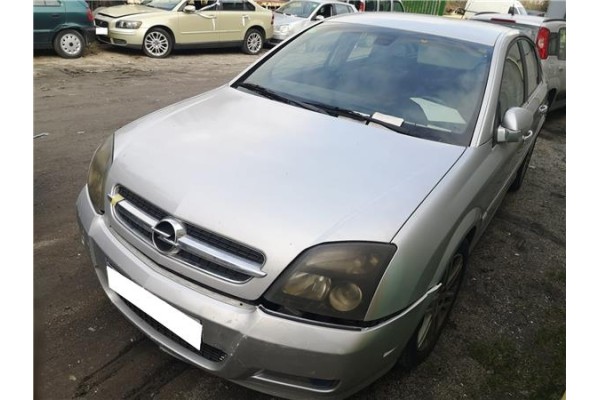 opel vectra c berlina del año 2002