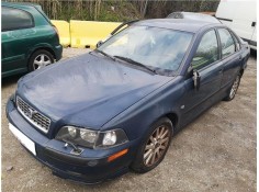 volvo s40 berlina del año 2001