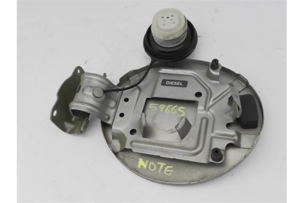 Recambio de tapa exterior combustible para nissan note (e11e) 1.5 dci referencia OEM IAM 788309U00A  