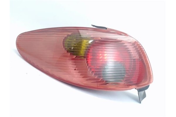 Recambio de piloto trasero izquierdo para peugeot 206 1.4 xs clim referencia OEM IAM 6350P1  