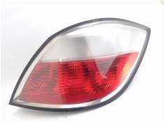 Recambio de piloto trasero derecho para opel astra h berlina 1.7 cdti referencia OEM IAM 24451837  