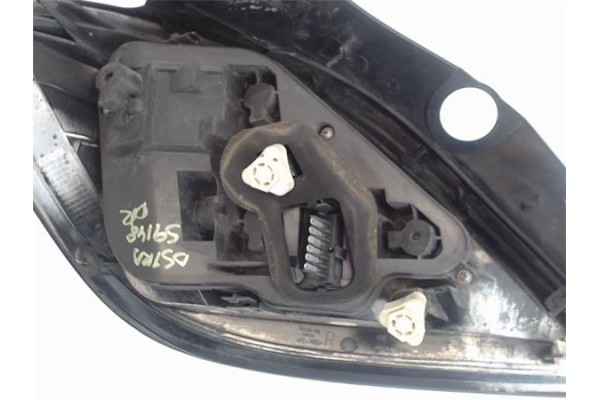 Recambio de piloto trasero derecho para opel astra h berlina 1.7 cdti referencia OEM IAM 24451837  