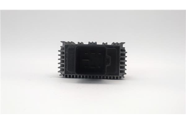 Recambio de centralita para opel astra h berlina 1.9 cdti 16v referencia OEM IAM 51299018A  