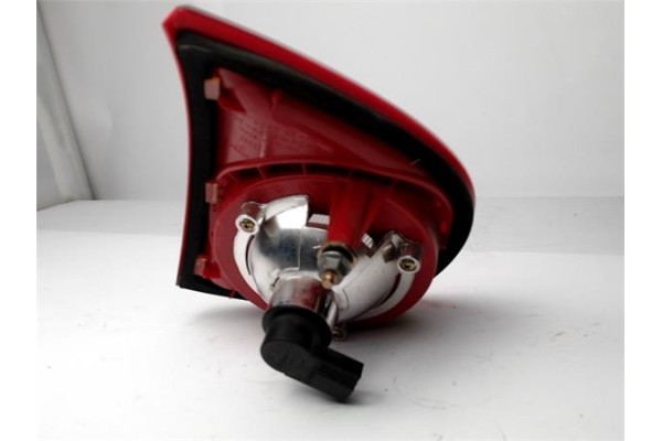 Recambio de piloto porton trasero derecho para volkswagen golf v (1k1) 1.9 tdi referencia OEM IAM 1K6945094E  1K6945094J , AUDI 