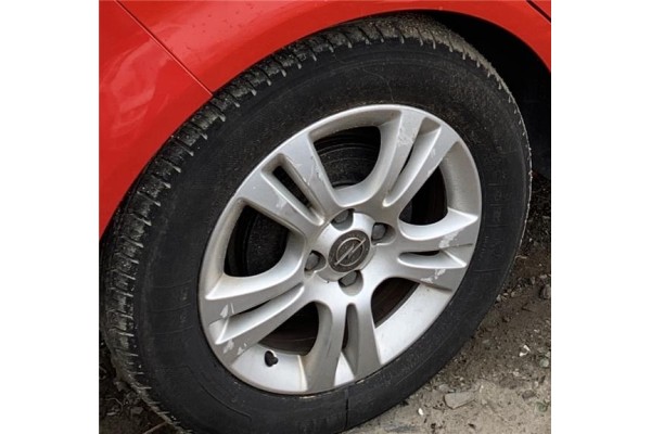 Recambio de llanta para opel corsa d 1.3 cdti referencia OEM IAM 13211899   Recambio de llanta para opel corsa d 1.3 cdti referencia OEM IAM 13211899