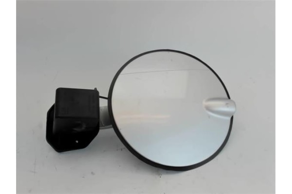 Recambio de tapa exterior combustible para opel corsa d 1.0 catch me referencia OEM IAM 13183306  