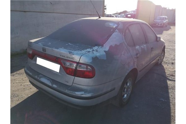 seat toledo (1m2) del año 2000