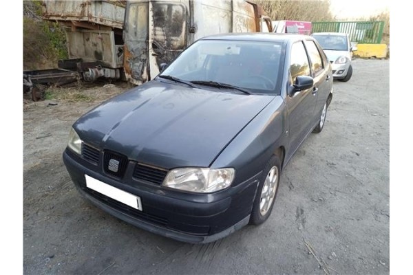 seat cordoba berlina (6k2) del año 2001