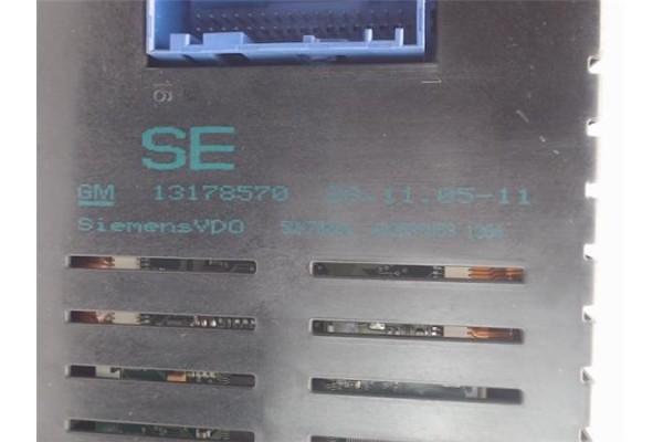 Recambio de ordenador de abordo para opel astra h berlina referencia OEM IAM 13178570 5WK70036 