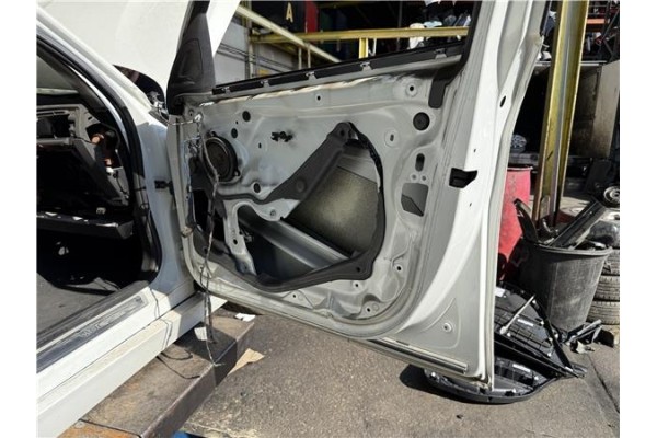 Recambio de puerta delantero derecha para bmw serie 1 berlina 5p (f20) 2.0 116d referencia OEM IAM 41007284512 41009628760 