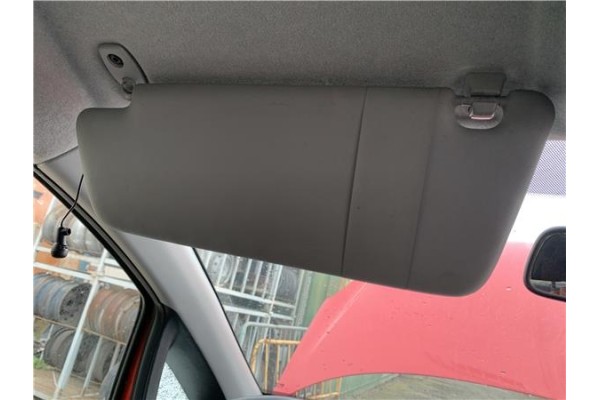 Recambio de parasol izquierdo para opel corsa d 1.3 cdti referencia OEM IAM 13163836  