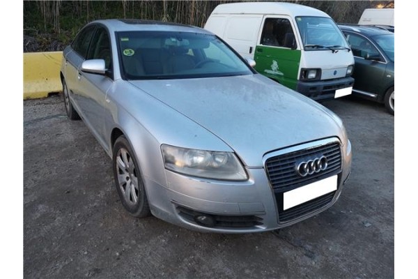 AUDI A6 BERLINA (4F2)