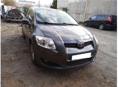 toyota auris (e15) del año 2008