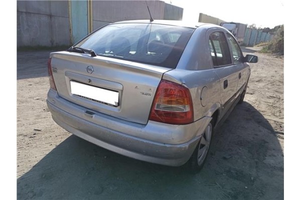 opel astra g berlina del año 2002