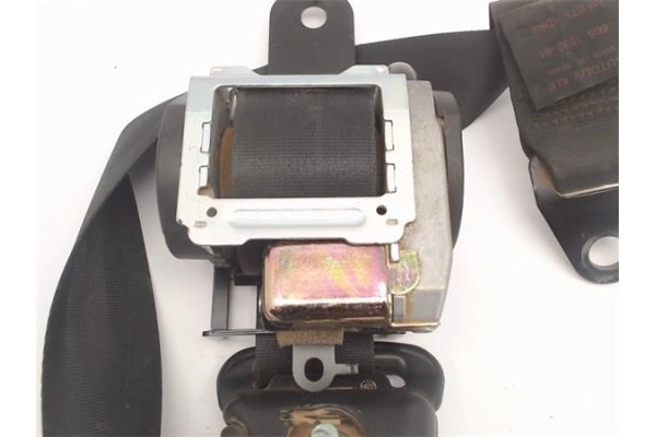 Recambio de cinturon seguridad delantero derecho para nissan terrano ii (r20) referencia OEM IAM 605153261 868842X801 