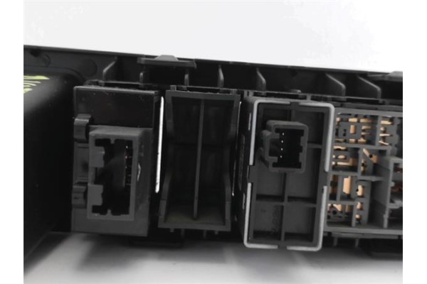 Recambio de mando retrovisor electrico para nissan note (e11e) 1.5 dci referencia OEM IAM 25570CT01C 25570CT00A 